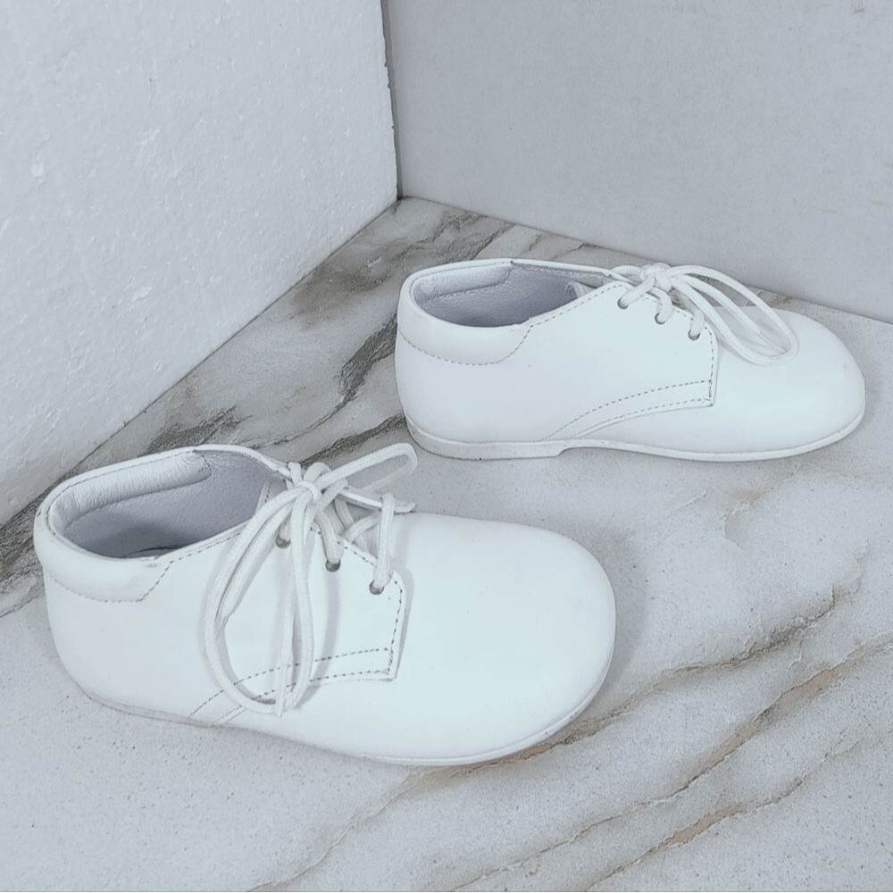 Tip Top White Infant Baby Walker Shoes, Sz 6